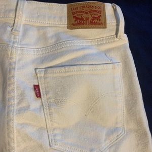 LEVIS white 311’s